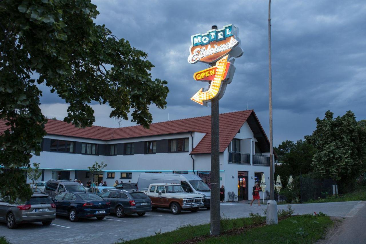 Motel Eldorado 米库洛夫 外观 照片